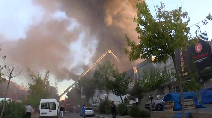 İSTOÇta çıkan yangından görüntüler İSTOÇta çıkan yangından görüntüler