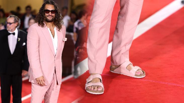 Venedik Film Festivaline damga vurdu Terlik ve pembe ojesiyle katıldı