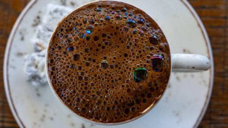 Türk kahvesini paşalar gibi için Pişirirken içine biraz ekleyin, yumuşatıp köpürtüyor Türk kahvesini paşalar gibi için Pişirirken içine biraz ekleyin, yumuşatıp köpürtüyor