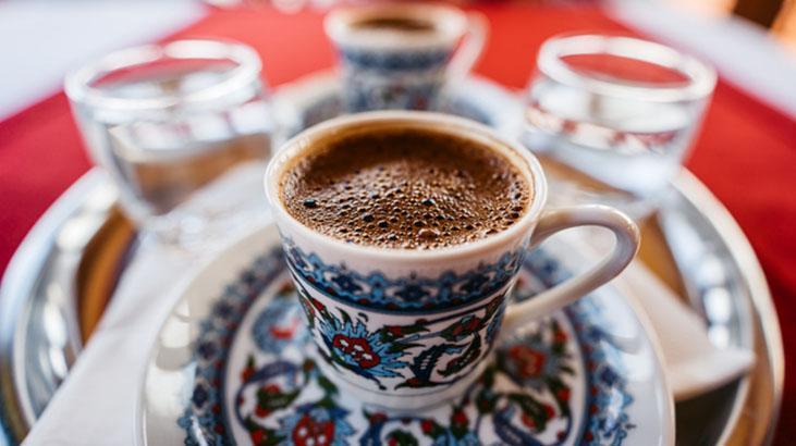 Türk kahvesini paşalar gibi için Pişirirken içine biraz ekleyin, yumuşatıp köpürtüyor Türk kahvesini paşalar gibi için Pişirirken içine biraz ekleyin, yumuşatıp köpürtüyor