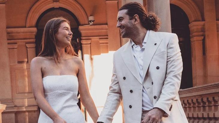 Sinem Kobalın mutlu günü Kardeşi Kerem Kobal ile Katie Christie evlendi Sinem Kobalın mutlu günü Kardeşi Kerem Kobal ile Katie Christie evlendi