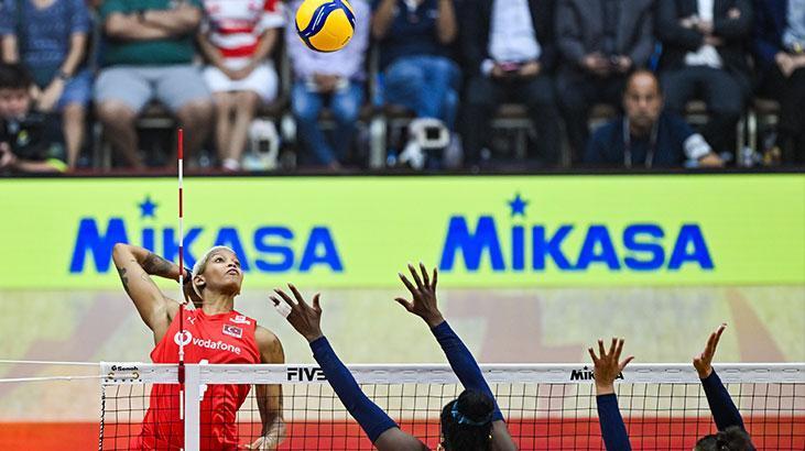 Türkiye-İtalya maçından kareler