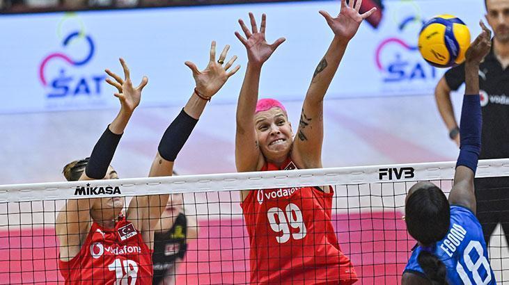 Türkiye-İtalya maçından kareler