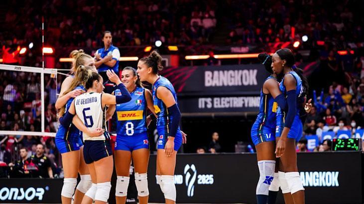 Türkiye-İtalya maçından kareler