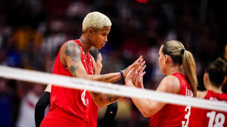 Türkiye-İtalya maçından kareler