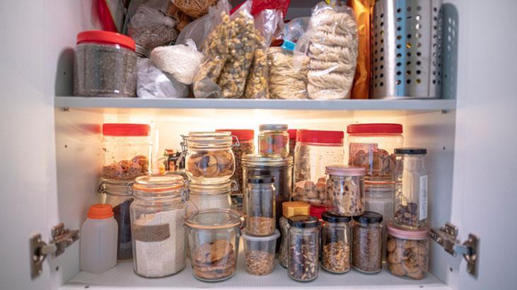 Baharat ararken sinir krizi geçirenler buraya Dolabı rahatlatıyor, tek taktikle tertemiz Baharat ararken sinir krizi geçirenler buraya Dolabı rahatlatıyor, tek taktikle tertemiz