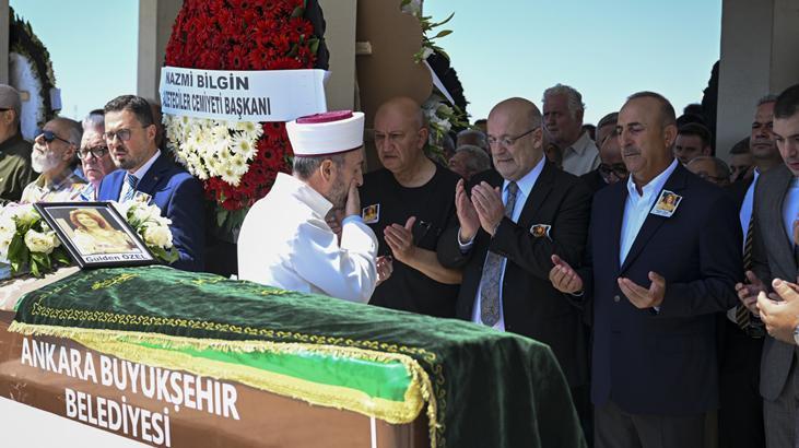 TRT spikeri Gülden Özel son yolculuğuna uğurlandı TRT spikeri Gülden Özel son yolculuğuna uğurlandı