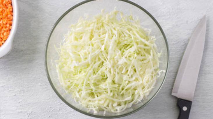 Cildi gençleştiren lahana sürprizi Maskesini hazırlayın, botokslu gibi geriyor