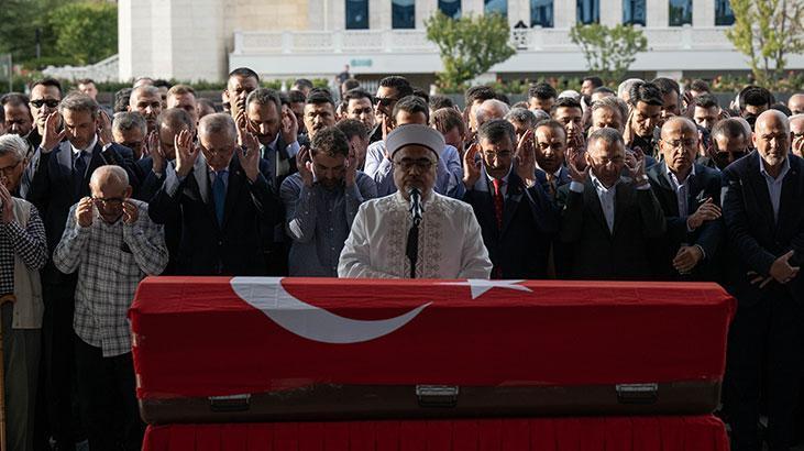 Cumhurbaşkanı Erdoğan, Başdanışmanı Hamdi Kılıçın cenaze namazına katıldı