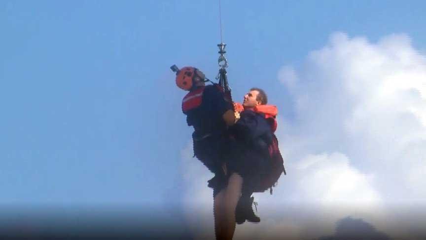 Kuru yük gemisi karaya oturdu; mürettebat kurtarıldı