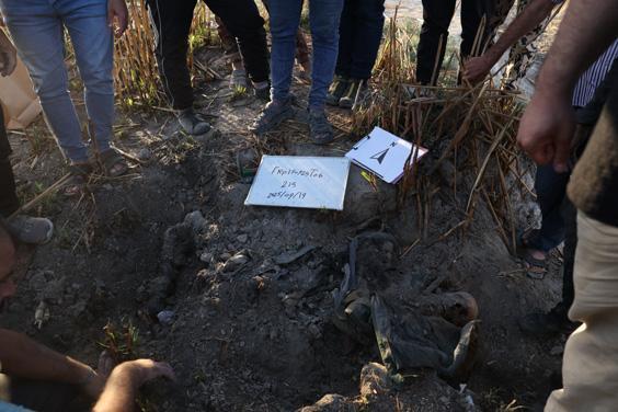 Suriye'nin başkenti Şam'da tespit edilen toplu mezardan 75 ceset daha çıkarıldı