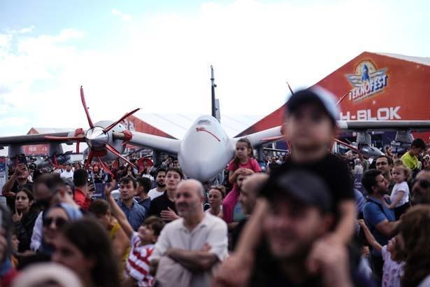 TEKNOFEST İstanbula son gün ilgi büyük İşte sıcak görüntüler