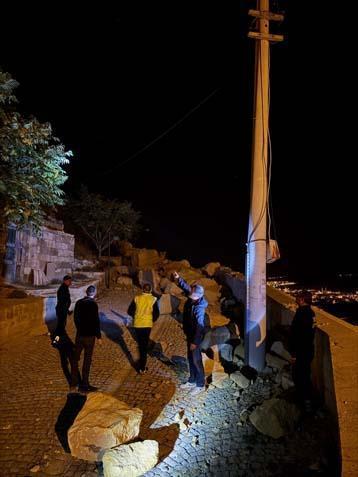 Bir günde ikinci kaya düştü Dehşete düşüren görüntüler…