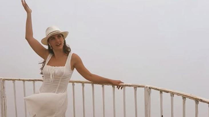 Burcu Özberk yeni tatil rotasını paylaştı Uyanmak istemeyeceğiniz rüya