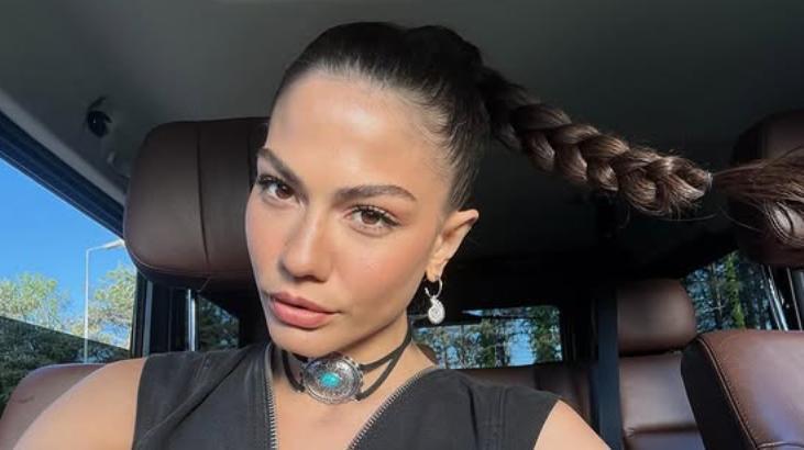 Demet Özdemir sloot zich aan bij deze Twitter-trend en deelde een foto van zichzelf die ze nog nooit eerder had gezien.