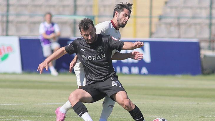 Bandırmaspor - Manisa FK maçından kareler