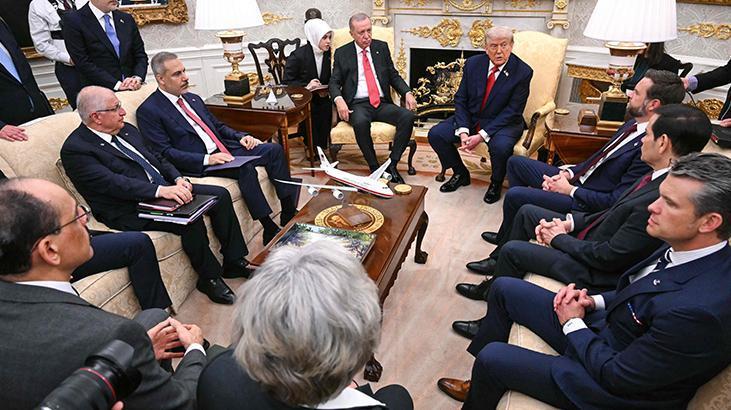 Beyaz Saraydaki Erdoğan-Trump zirvesinde dikkat çeken rozet