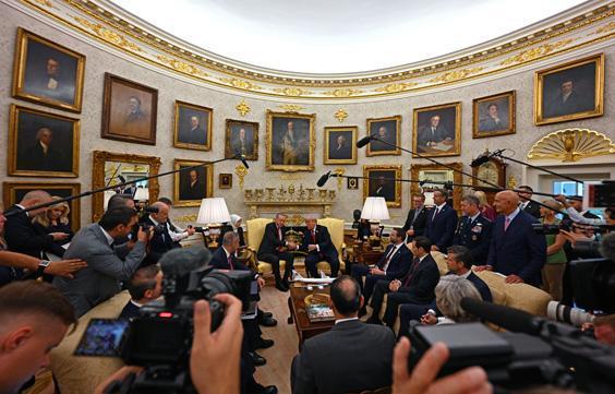 Beyaz Saraydaki Erdoğan-Trump zirvesinde dikkat çeken rozet