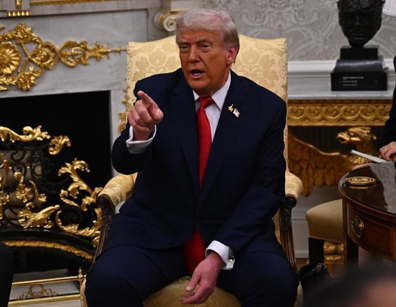 Beyaz Saraydaki Erdoğan-Trump zirvesinde dikkat çeken rozet