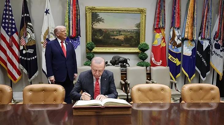 Beyaz Saraydaki Erdoğan-Trump zirvesinde dikkat çeken rozet