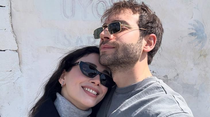 Doğum gününde aşka geldi Romantik pozları peş peşe paylaştı: Her gün yeniden sevmek Doğum gününde aşka geldi Romantik pozları peş peşe paylaştı: Her gün yeniden sevmek