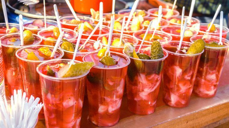 Turşu suyu bulanıksa panik yok Tadı değişmeden kurtarıyor, bir tutamla cam gibi olsun