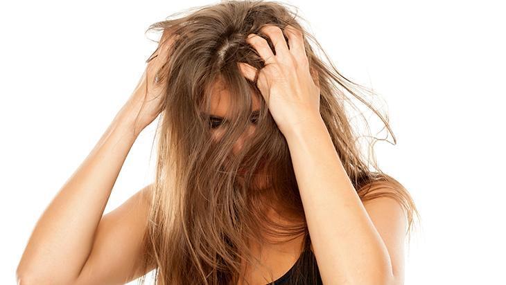 Kabarma ve elektriklenme bitiyor Parlak ve sakin saçların sırrı: Ev yapımı sprey