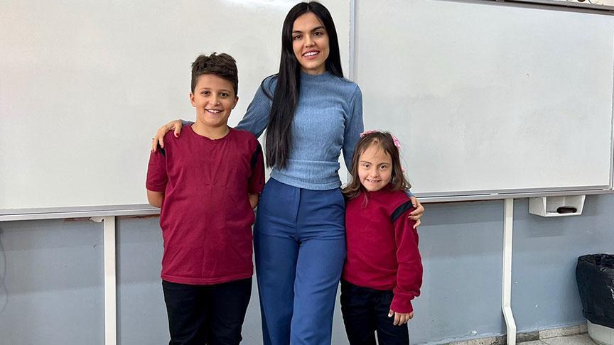 Bir öğretmen, bir köy! 4 öğrenciyle başladı, 29 çocuğun hayatını değiştirdi: 'lojmanı sınıfa çevirdim'