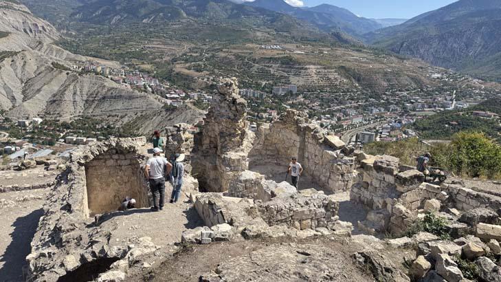 Gürcüler arıyordu, Türkler buldu Tonoz açıldı, Büyük Aşotun sırrı açığa çıktı Gürcüler arıyordu, Türkler buldu Tonoz açıldı, Büyük Aşotun sırrı açığa çıktı