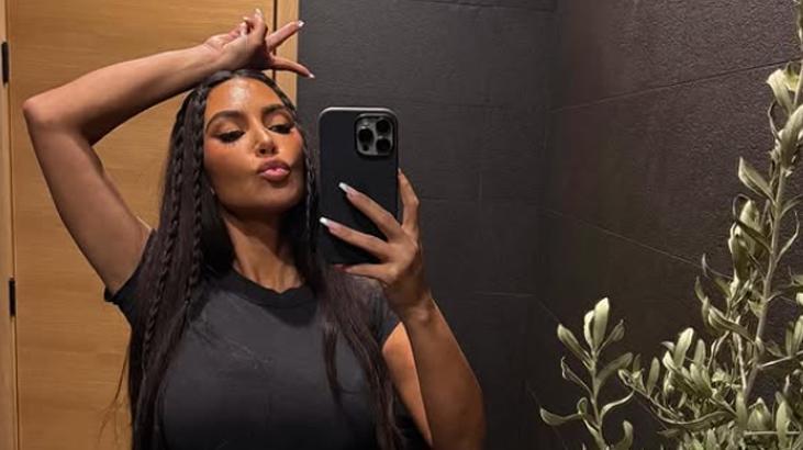 Kim Kardashianın yeni imajı şoke etti Pariste kısa saçlarıyla görüntülendi Kim Kardashianın yeni imajı şoke etti Pariste kısa saçlarıyla görüntülendi