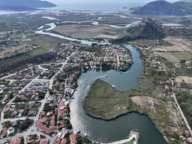 Dalyan Kanalı’nda Ekim büyüsü Labirenti andıran doğada sürprizlerle dolu bir yolculuk