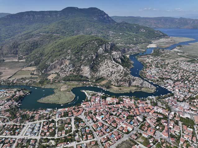 Dalyan Kanalı’nda Ekim büyüsü Labirenti andıran doğada sürprizlerle dolu bir yolculuk