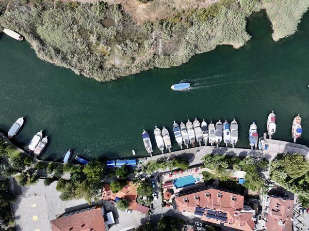 Dalyan Kanalı’nda Ekim büyüsü Labirenti andıran doğada sürprizlerle dolu bir yolculuk