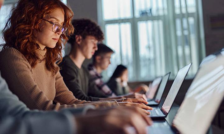 KYK BURS, KREDİ AYIN KAÇINDA YATIYOR KYK BURS, KREDİ AYIN KAÇINDA YATIYOR