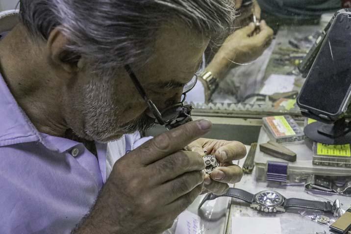 Kentin son ustası 4 metrekarelik dükkanda 55 yıllık bu işi yapıyor: ‘Kimse öğrenmek istemiyor