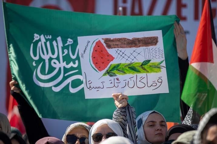 Filistin için el ele: ‘Gazze’nin sessiz çığlığına sesiz’
