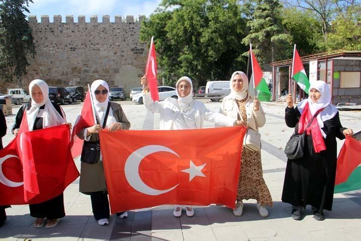 Filistin için el ele: ‘Gazze’nin sessiz çığlığına sesiz’