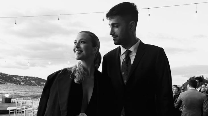 Romantik paylaşım 4. evlilik yıl dönümlerini böyle kutladılar