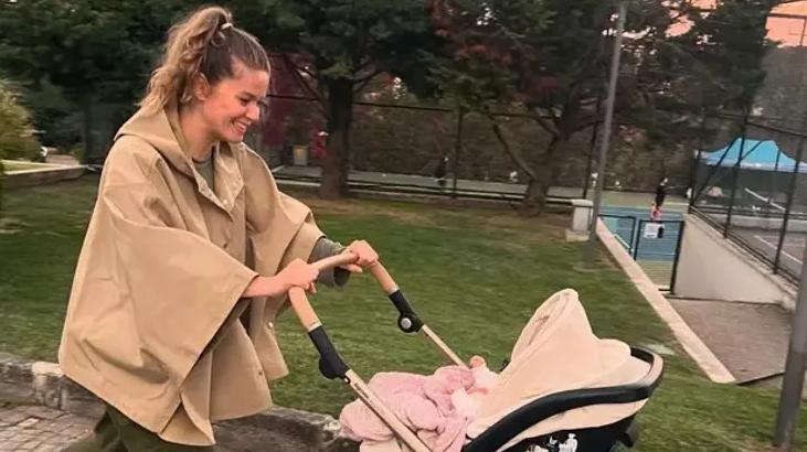 Burcu Biricik ve kızı Lunanın eğlenceli halleri