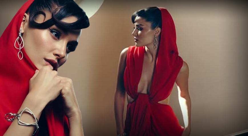 Moda dünyası onu konuşuyor: Hande Erçel’den ışıltılı çıkış Moda dünyası onu konuşuyor: Hande Erçel’den ışıltılı çıkış