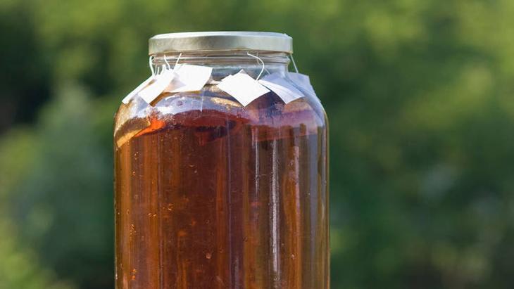 Çay ocakta değil güneşte demleniyor Pencere kenarı yöntemi: Tadı bir başka olacak