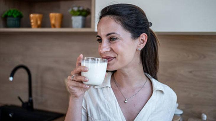 Farkında olmadan yapılıyor, gidere süt döken yandı Meğer boruları mahvediyormuş Farkında olmadan yapılıyor, gidere süt döken yandı Meğer boruları mahvediyormuş