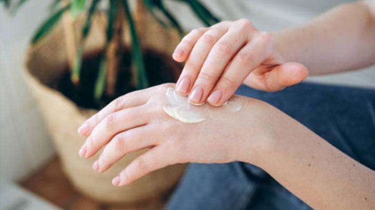 Evde spa etkisi Aloe verayı böyle karıştırınca nem bombası oluyor, mis gibi kokun Evde spa etkisi Aloe verayı böyle karıştırınca nem bombası oluyor, mis gibi kokun