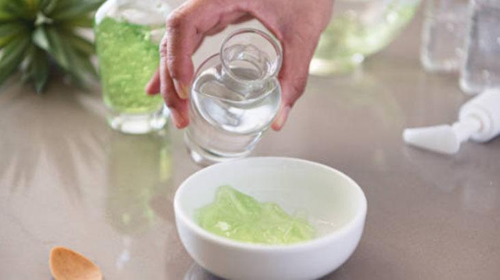 Evde spa etkisi Aloe verayı böyle karıştırınca nem bombası oluyor, mis gibi kokun Evde spa etkisi Aloe verayı böyle karıştırınca nem bombası oluyor, mis gibi kokun