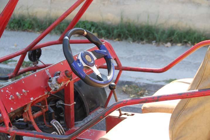 20 bin TL’ye hurda araç yaptı, 370 kilometreyi 5 litre benzinle gitti