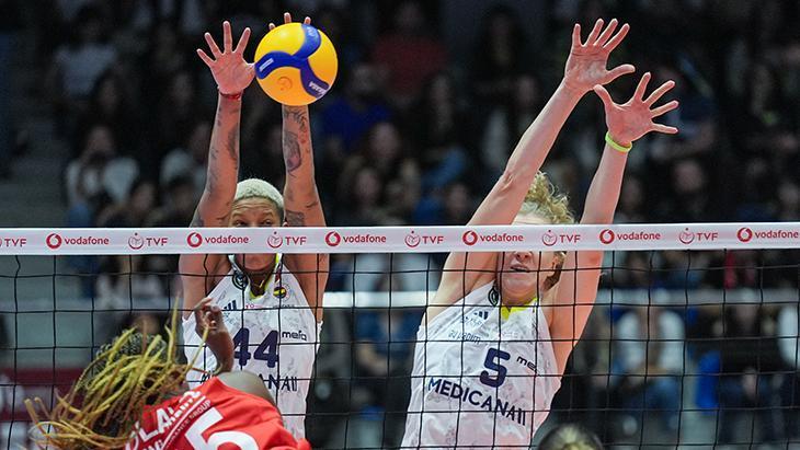 ŞAMPİYONLAR KUPASINI KAZANDI