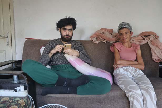 Vali emriyle gelen değişim 23 yaşında, 3 yıldır evde... Duş almıyor, tırnaklarını kesmiyordu