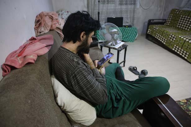 Vali emriyle gelen değişim 23 yaşında, 3 yıldır evde... Duş almıyor, tırnaklarını kesmiyordu