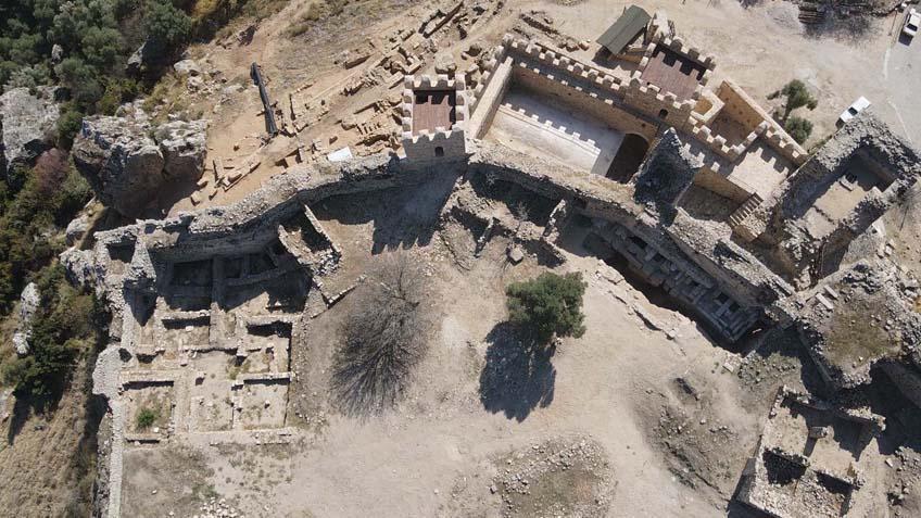 Tam 700 yıllık ‘Türkiyedeki kazılarda ilk defa bu kadar yoğun şekilde karşılaştık’