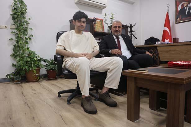 Vali emriyle gelen değişim 23 yaşında, 3 yıldır evde... Duş almıyor, tırnaklarını kesmiyordu